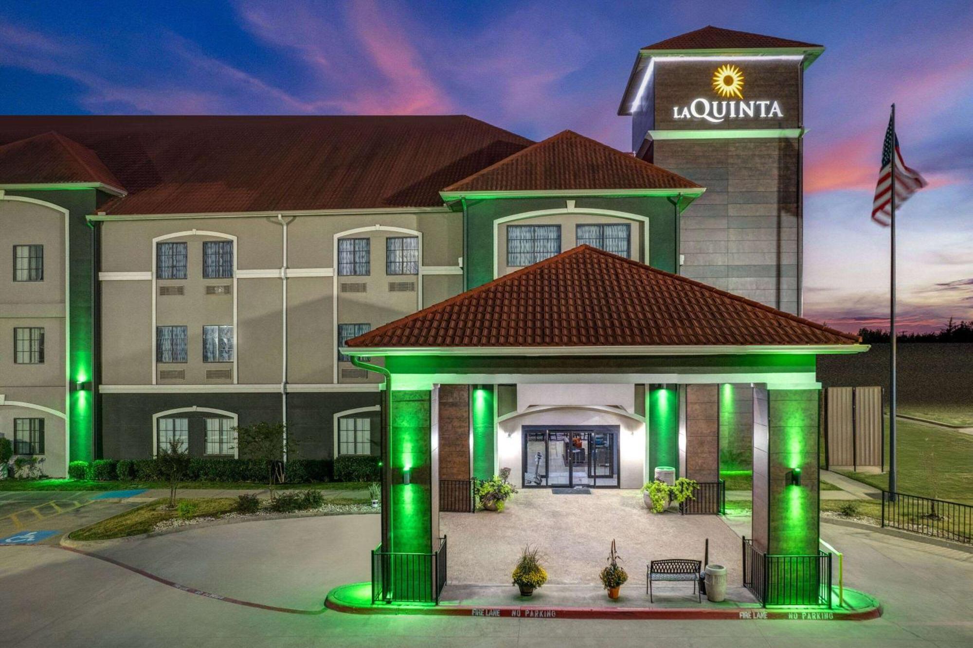 La Quinta By Wyndham Alvarado Екстериор снимка