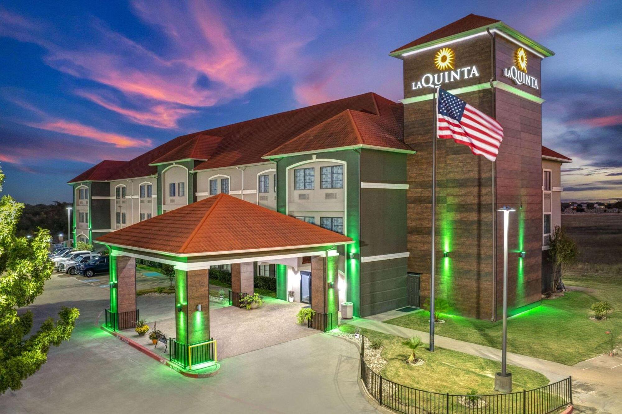 La Quinta By Wyndham Alvarado Екстериор снимка